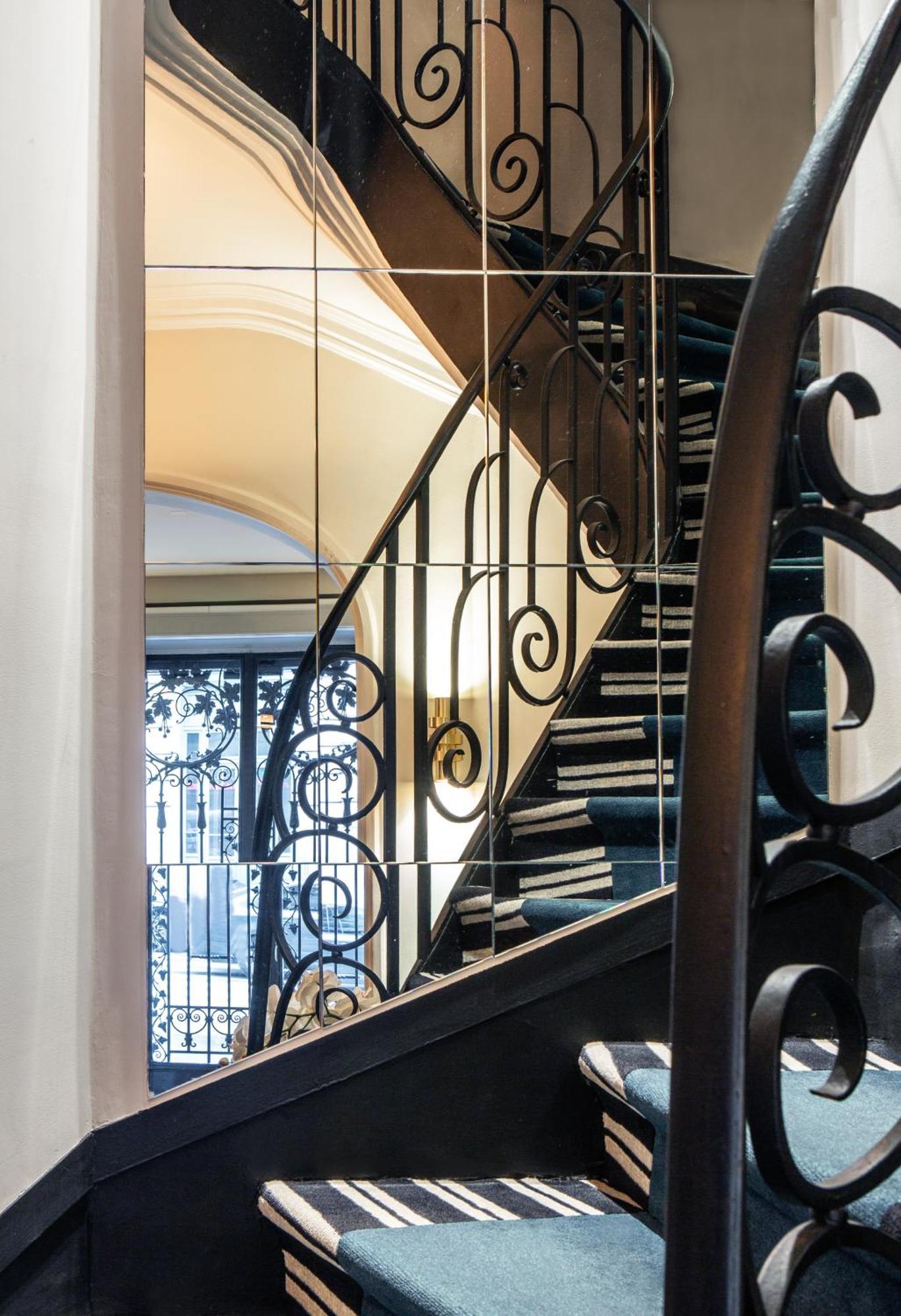 Hotel Flanelles Paris Exterior photo